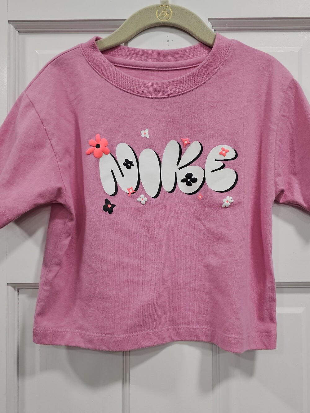 Nike Girls Floral Logo Cropped Graphic T-Shirt Pink Size 4 XS 3-4 Yrs